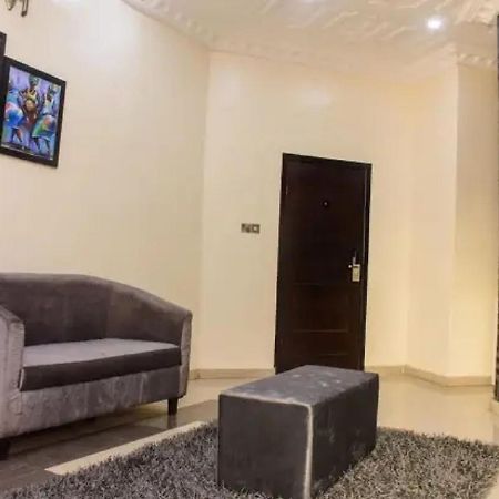 Room In Lodge - Ambience Hotels Abujahome For Leisure And Business Travellers Ngoại thất bức ảnh