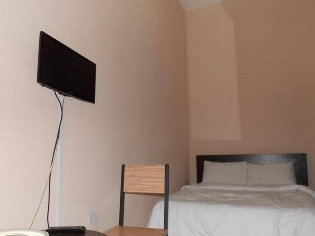 Room In Lodge - Ambience Hotels Abujahome For Leisure And Business Travellers Ngoại thất bức ảnh