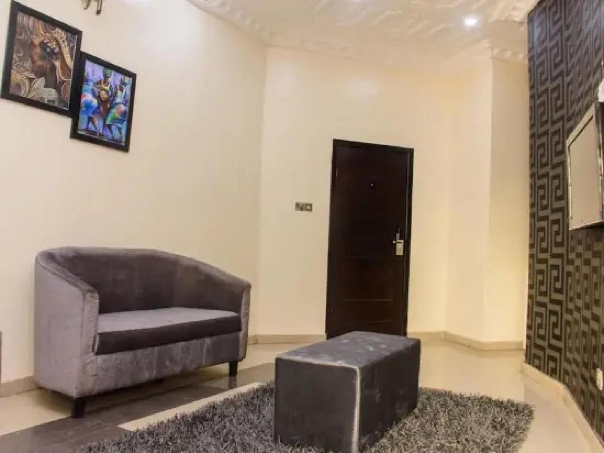 Room In Lodge - Ambience Hotels Abujahome For Leisure And Business Travellers Ngoại thất bức ảnh